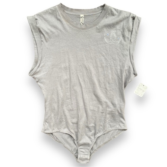 New Free People Gray Go-To Graphic Good Luck Horseshoe Bodysuit Tee Size | Small - Picture 4 of 14